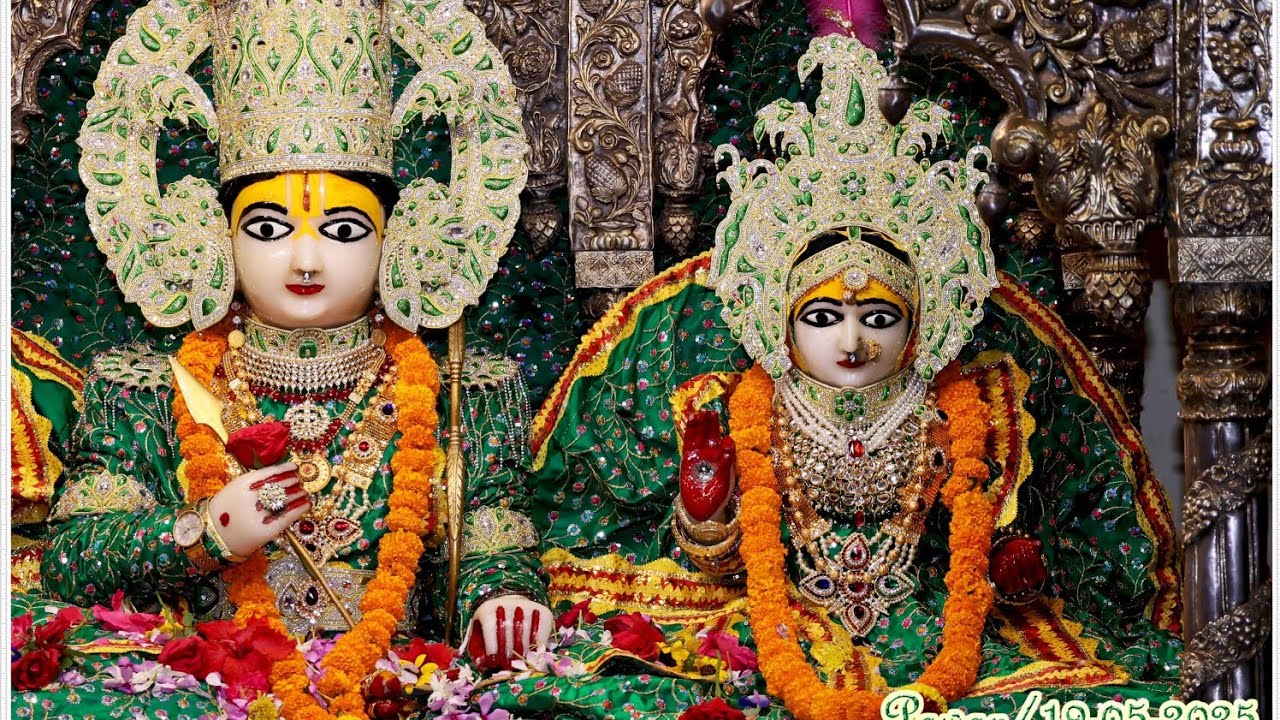 Shringar Arti Of Shri Kanak Bihari Ji as on 19-05-2025 08.00 AM