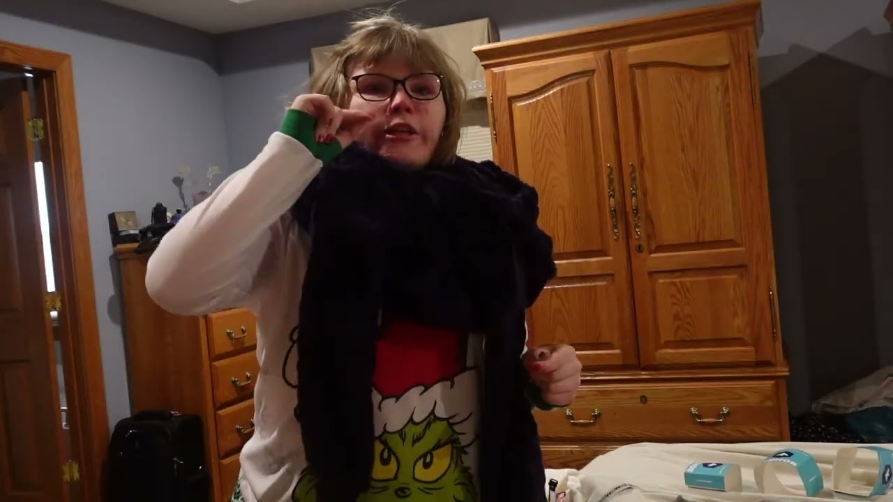 My 2025 Christmas Haul Vlogmas Day 26!
