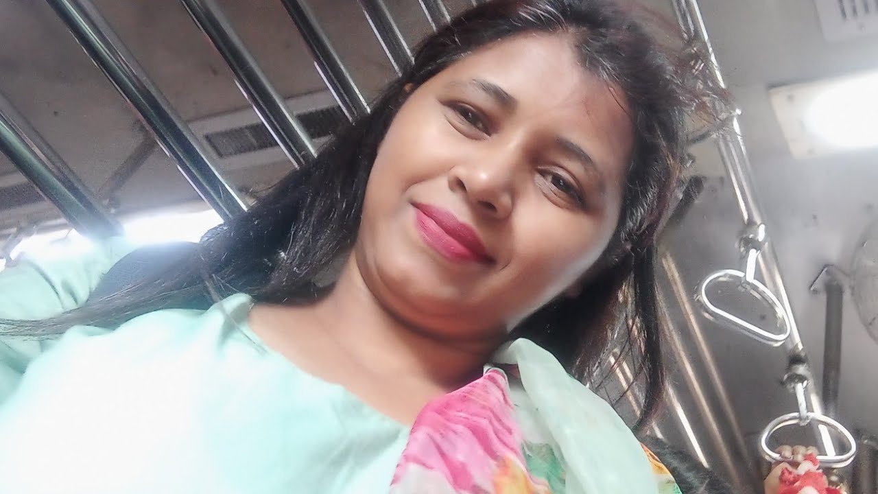 Shree_Vlog Makar Sankranti Par Bhi Office Jana Pada | Train Late Ho Gayi 😔 | Real Life Struggle