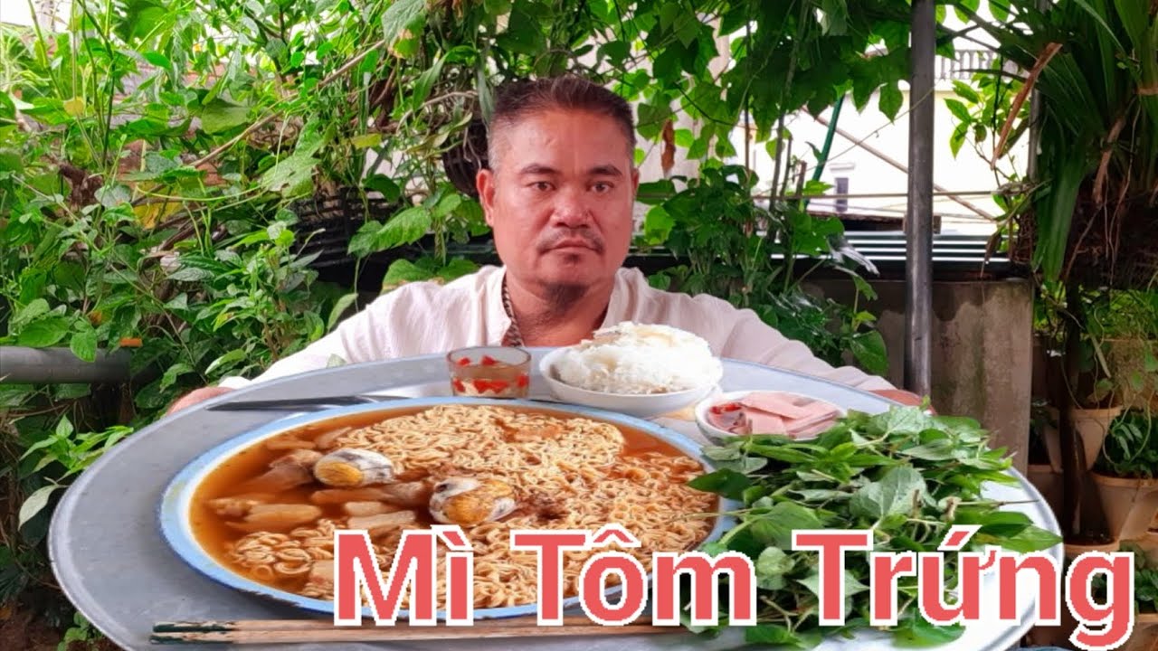 Trứng Lộn Mì Tôm Thịt. Bữa Ăn Rất Ngon | Nguyễn Ngọc Biển HN