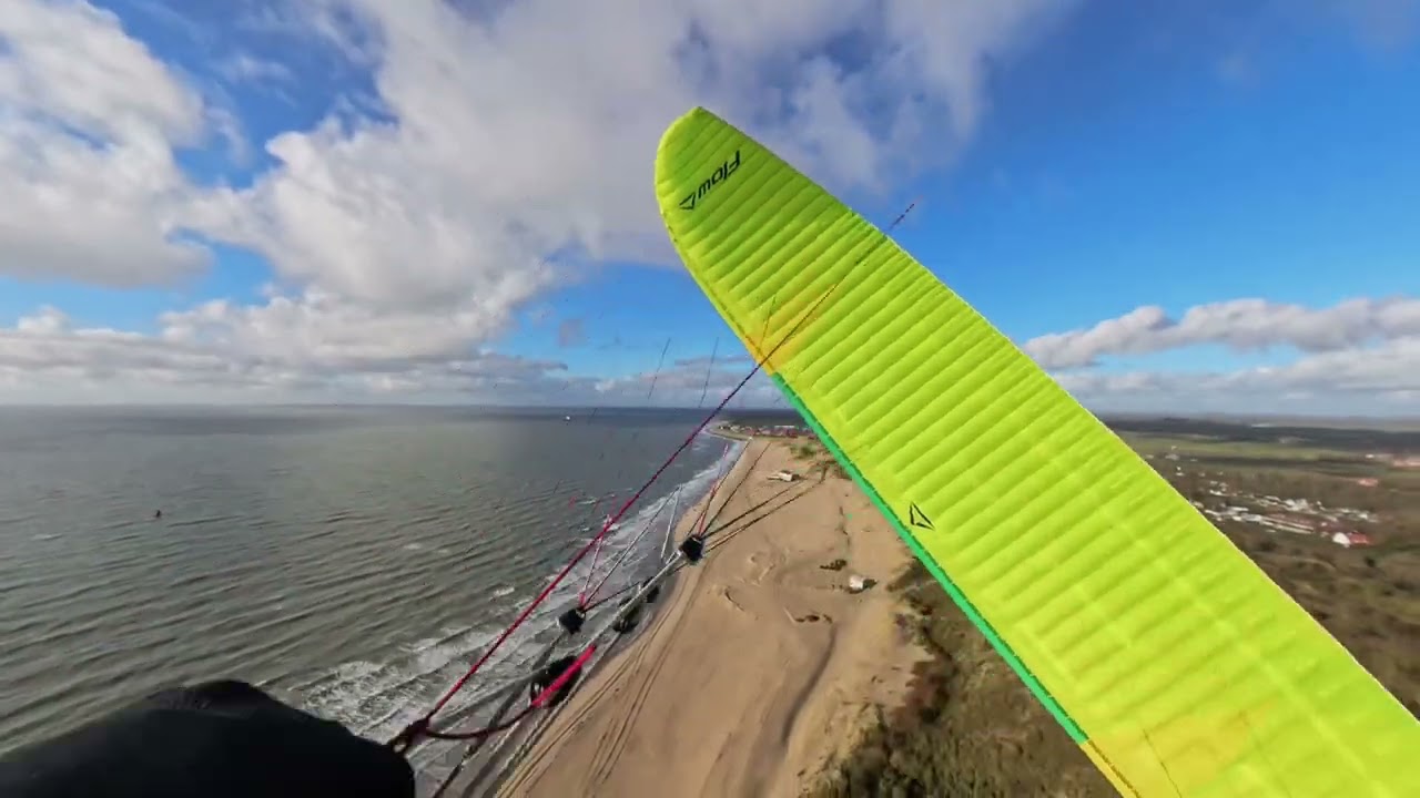 Flying the Flow Mullet 17 at Zoutelande