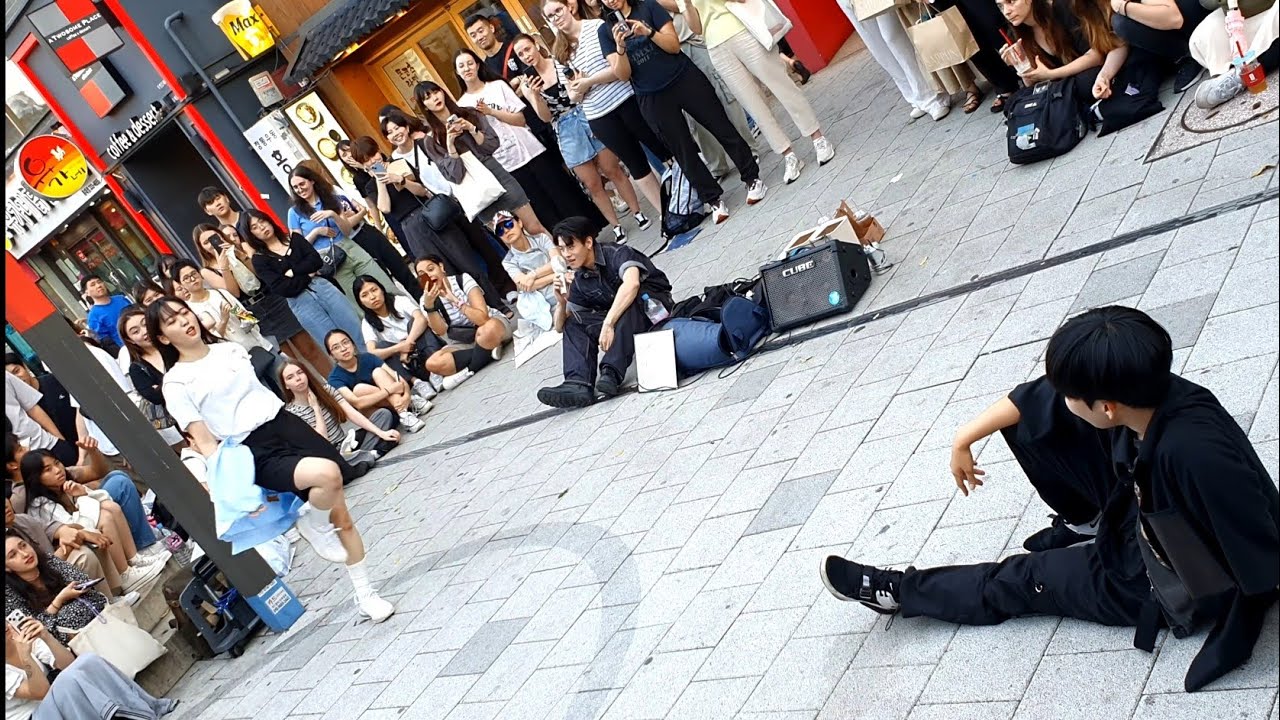 [STREET ARTIST] YU KAGAWA, HYOJIN & YOUNGWON. INTERACTIVE HONGDAE BUSKING. 230622.