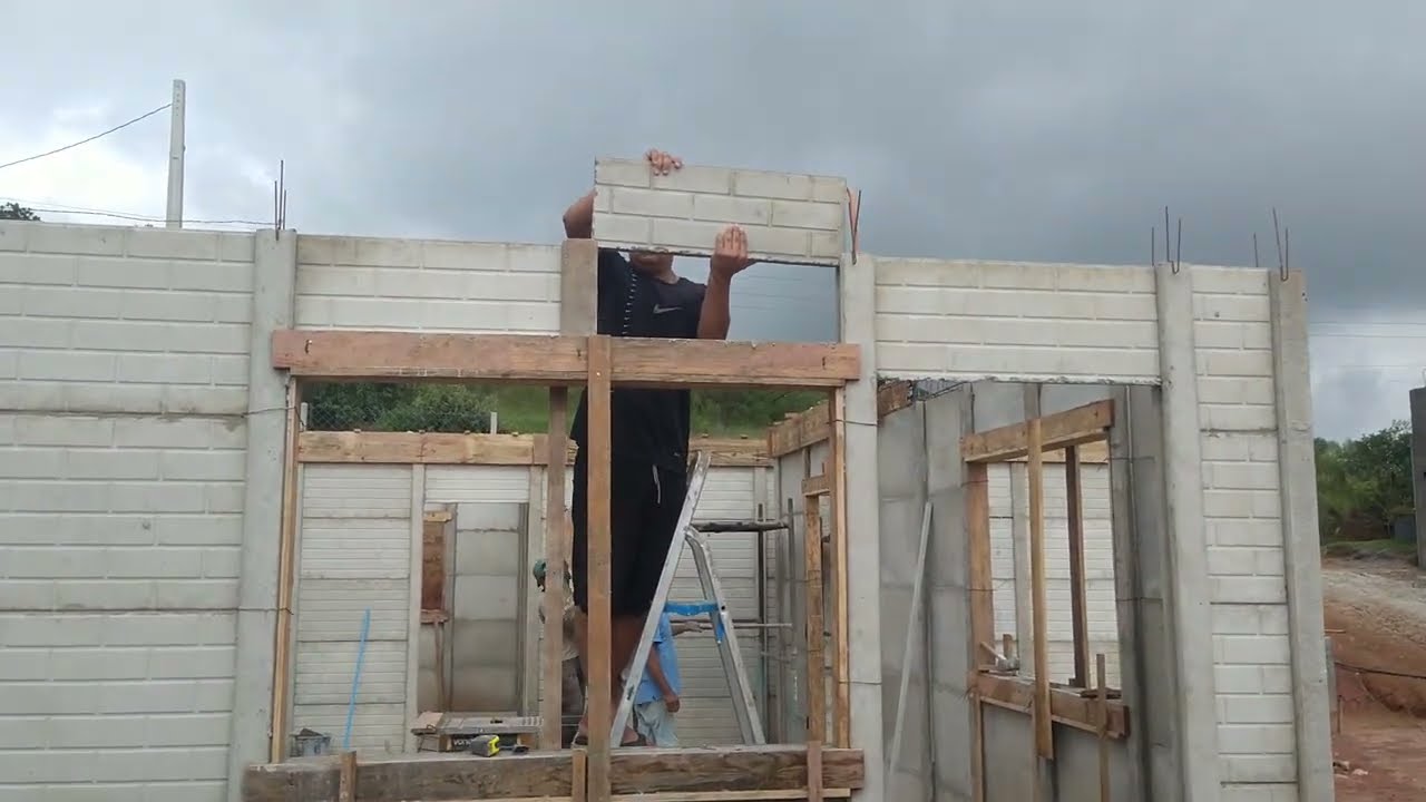 Como fazer recortes das janelas casa pre moldada. Tel 15 996897243