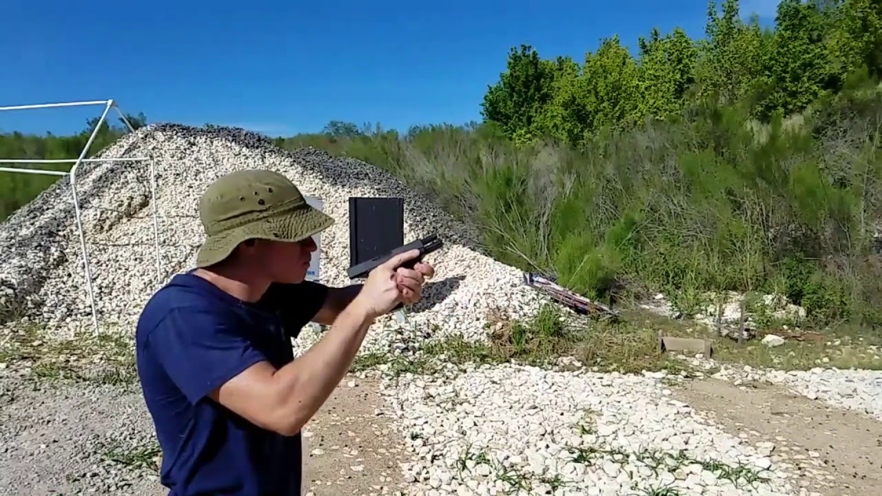 Glock 19C vs. Glock 19 (compensated vs. standard)