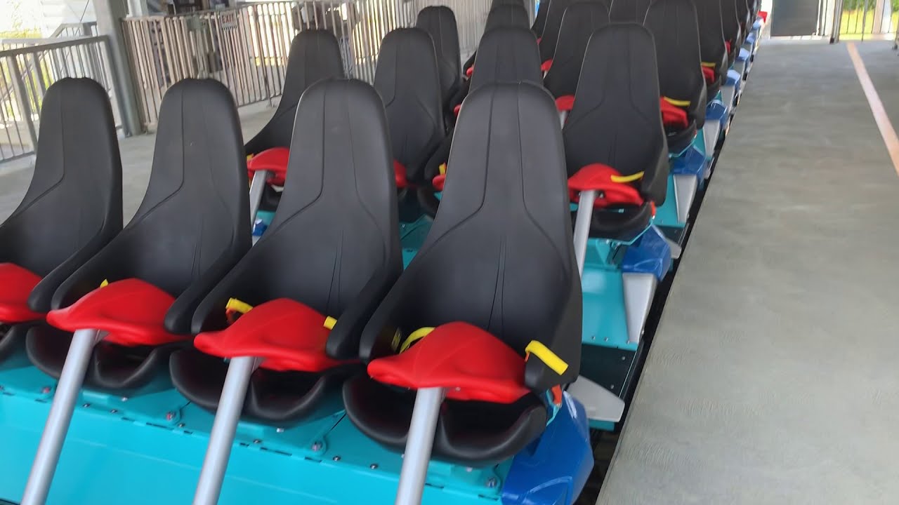 Kings Island Orion Queue Theming