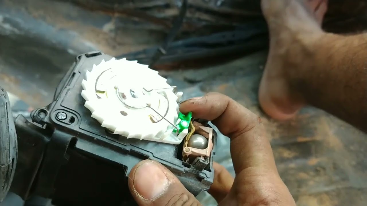 Aprendendo a como destravar o cinto de segurança do seu veículo!