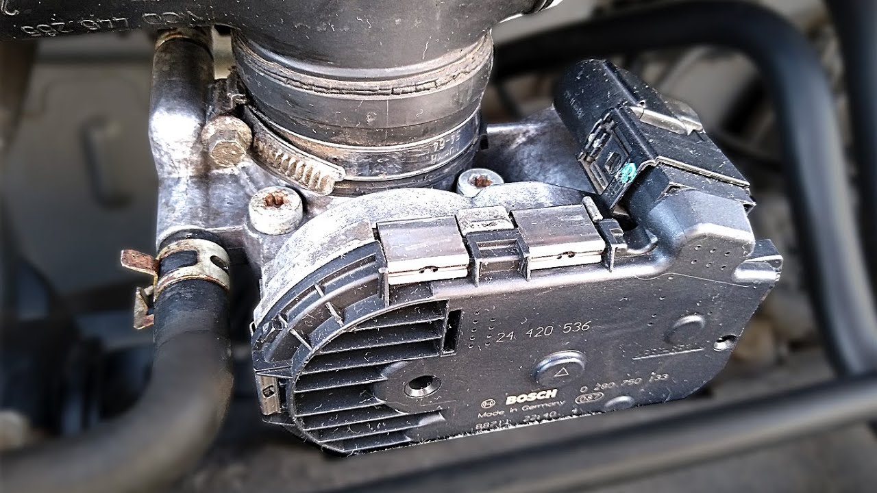 Opel / Vauxhall Corsa D 1.2 throttle body removal