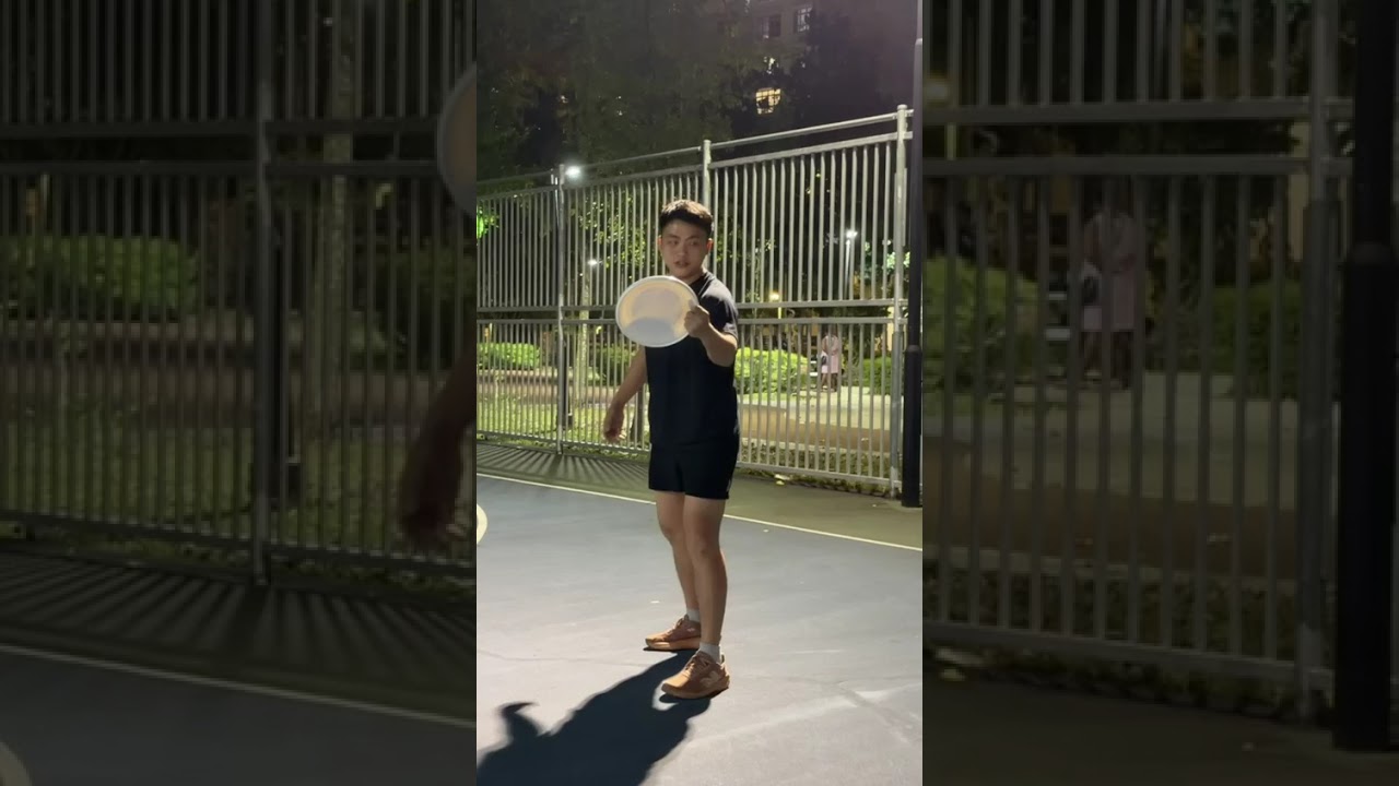 Introduction to sport coaching CW 1 - Tay Ren Xiang (Frisbee back hand throw)