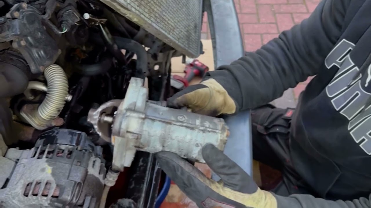 Change Motor Starter on Renault Trafic