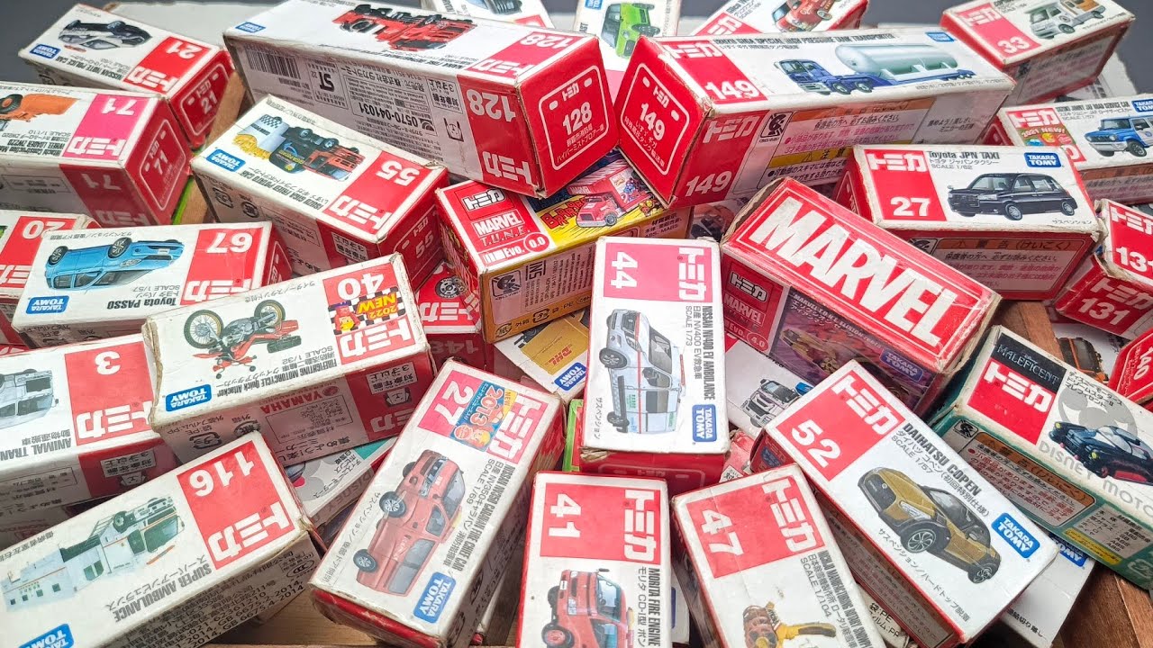 トミカミニカーが箱に盛り沢山!収納するよ。トミカのベストコレクションを動画でまとめました! -