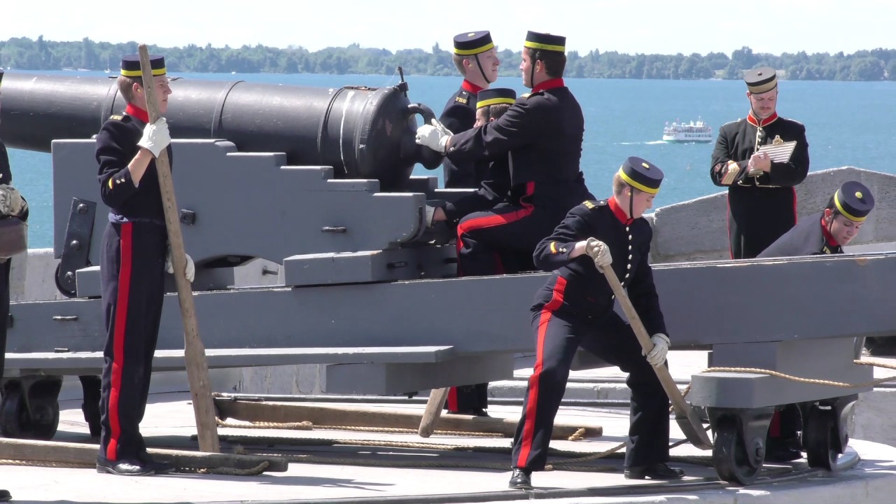 Firing a 24 pounder at Fort Henry. Kingston, Ontario, Canada.