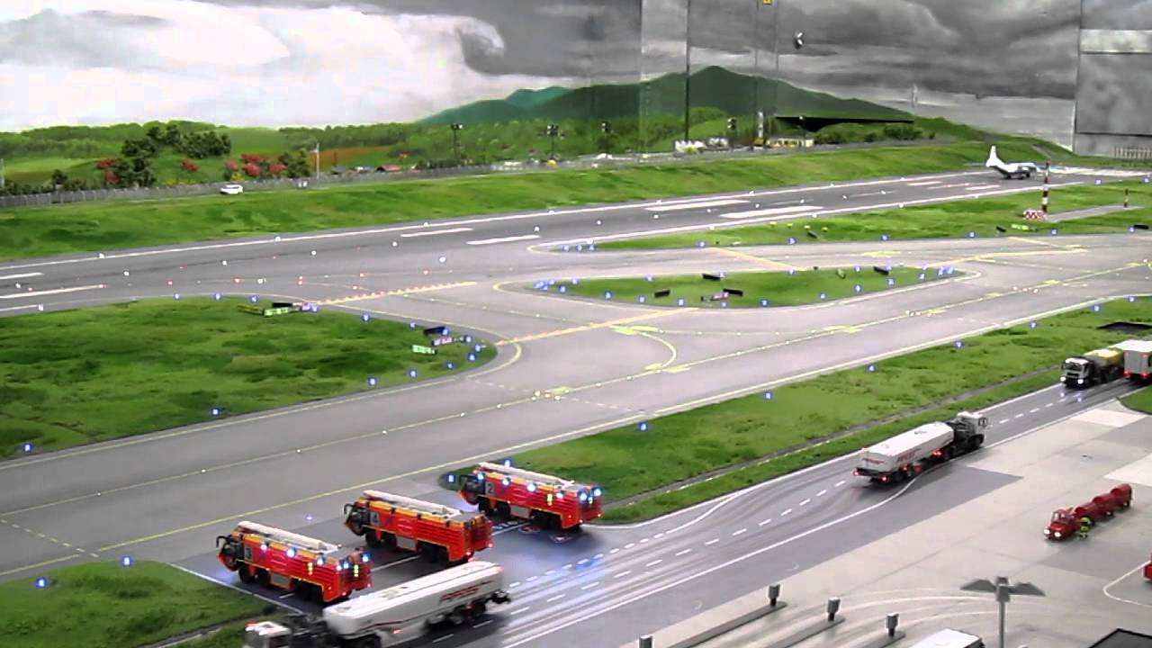 Miniatur-Wunderland - Fluhafen: Feuerwehreinsatz Notlandung am 23. November 2011