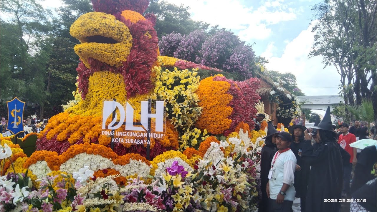🔴 Live Tugu Pahlawan Surabaya Vaganza Hari Jadi Kota Surabaya 2025
