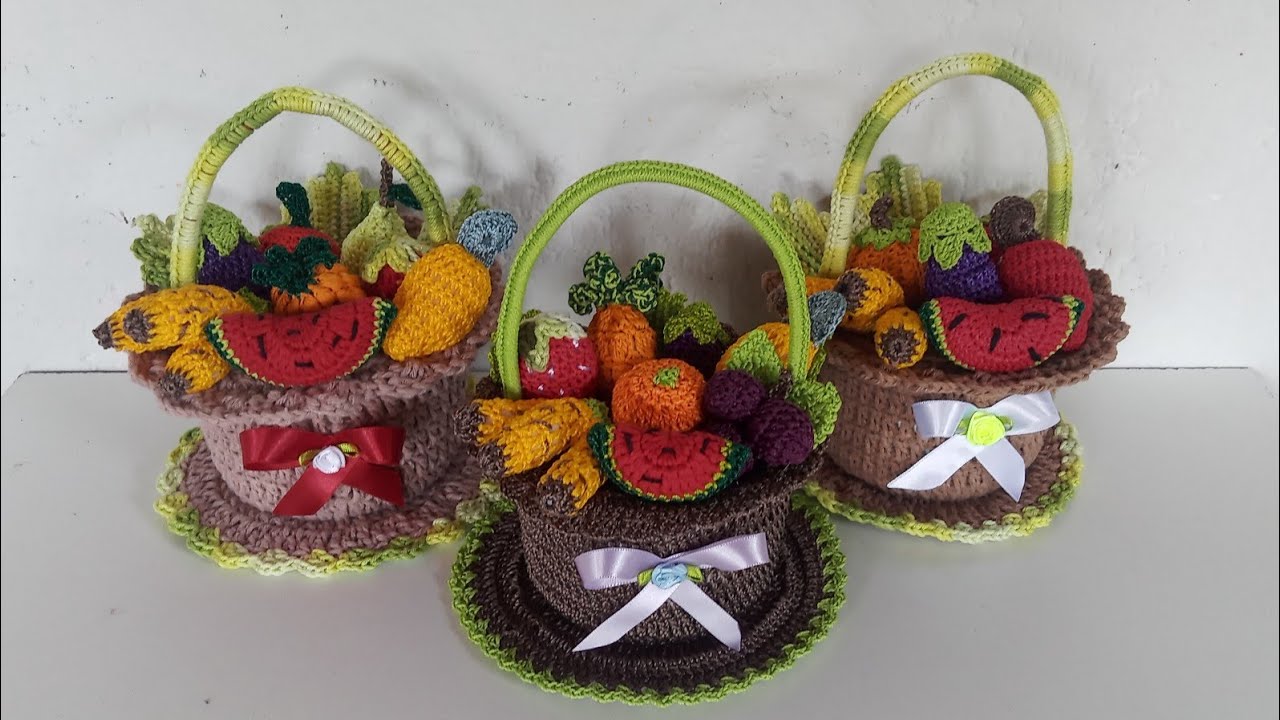 CESTA DE CROCHÊ COM FRUTAS (decoração) 🧺🍌🍍| PASSO A PASSO - by: Valdenete Crochê
