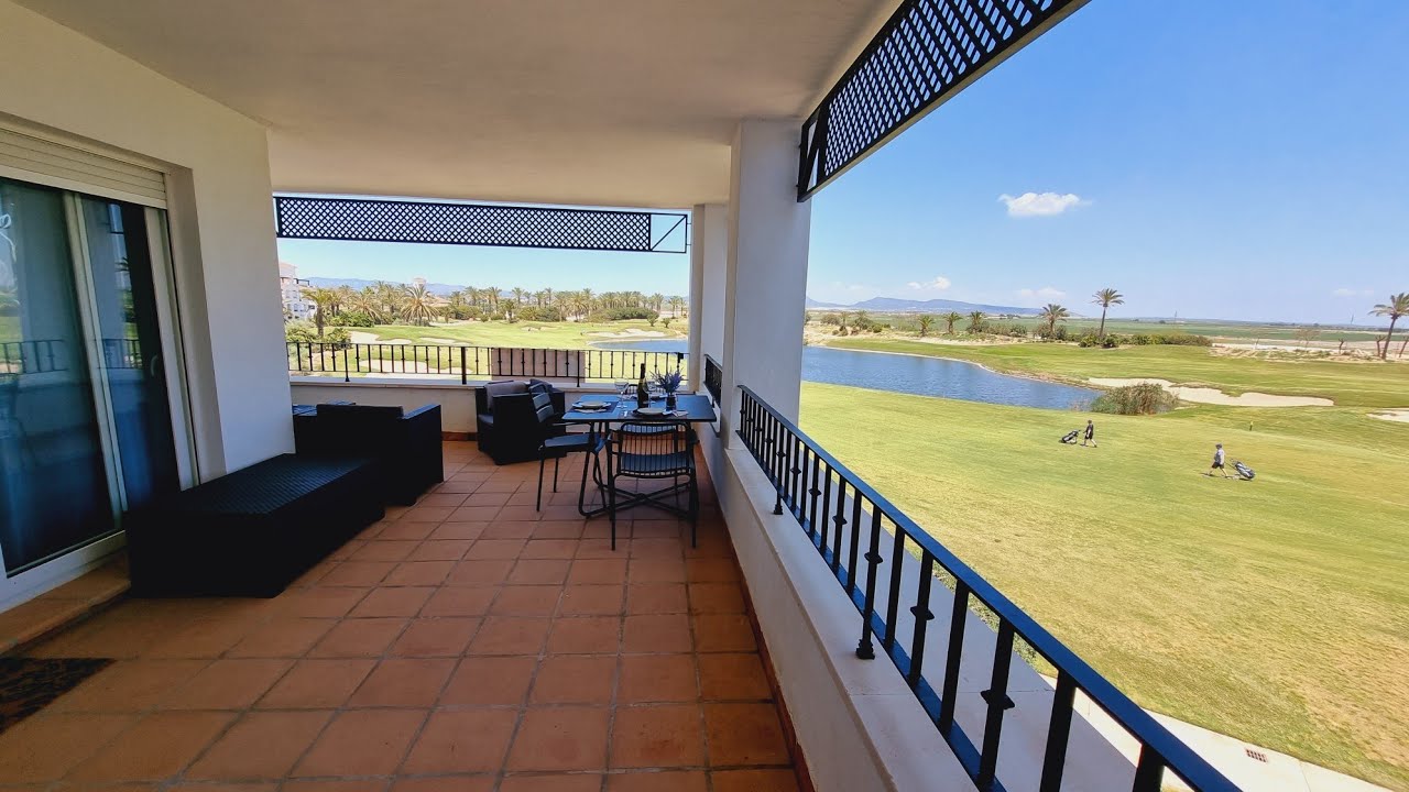 Прекрасные апартаменты на 2-м этаже курортного комплекса La Torre Golf Resort с огромной круговой...