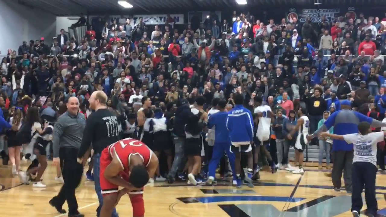 Watch Carman-Ainsworth celebrate district championship