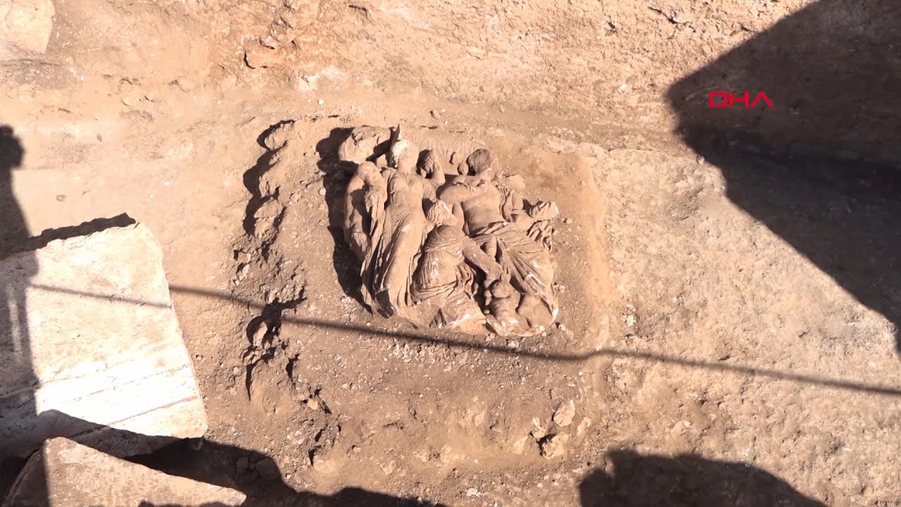 Olba Antik Kenti'nde 2'nci yüzyıla ait heykel ve friz parçaları bulundu