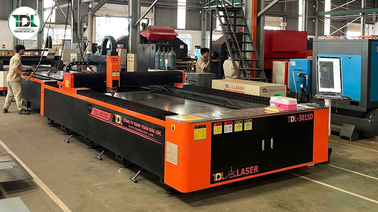 MÁY CẮT LASER bàn đôi kiểu hở TDL-3015F nguồn 6KW siêu hot / TOÀN ĐẮC LỘC