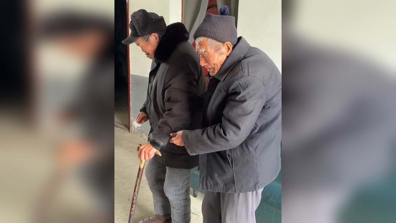 年快过完了，带爷爷也走下亲戚！去看看他一直惦记的表弟！