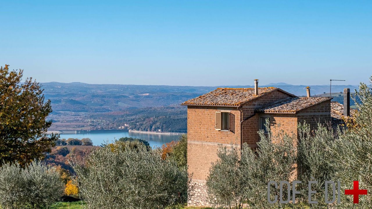 Visita dell'immobile | Baschi (TR), Italy | Porzione di casale con vista sul lago e giardino