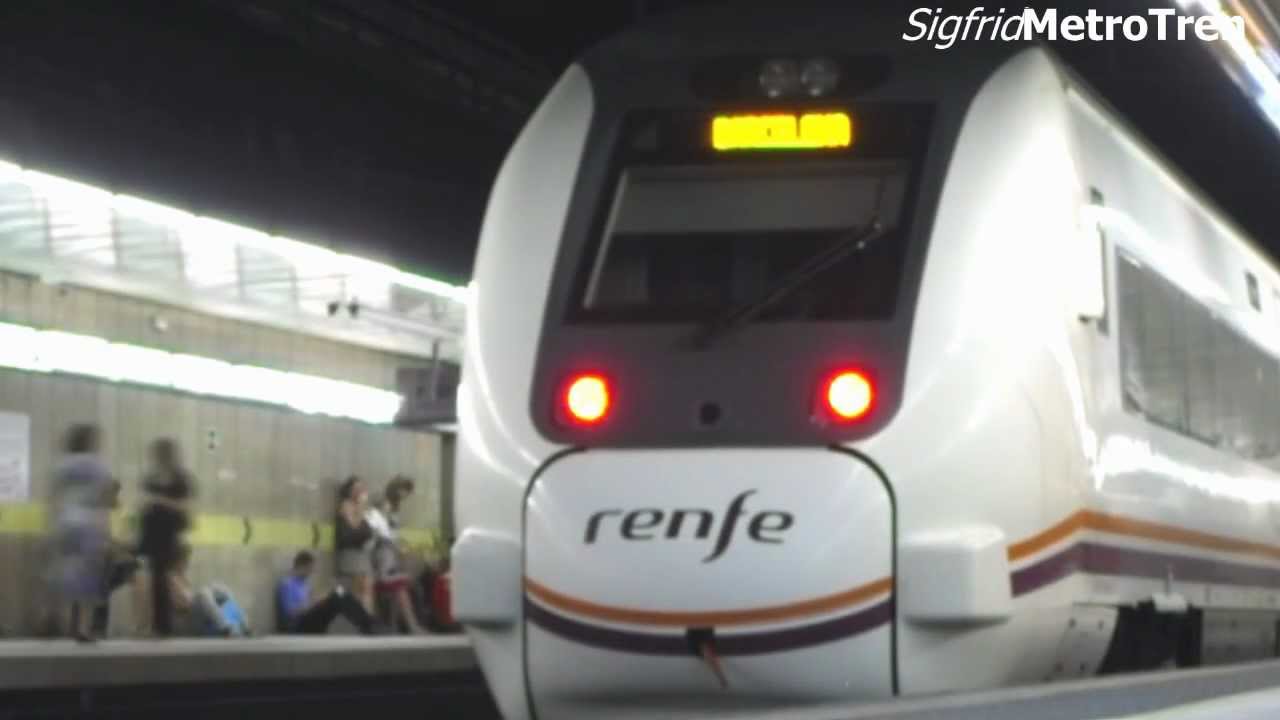 La escena ferroviaria: Rodalies de Catalunya.    Tránsito en Passeig de Grácia.