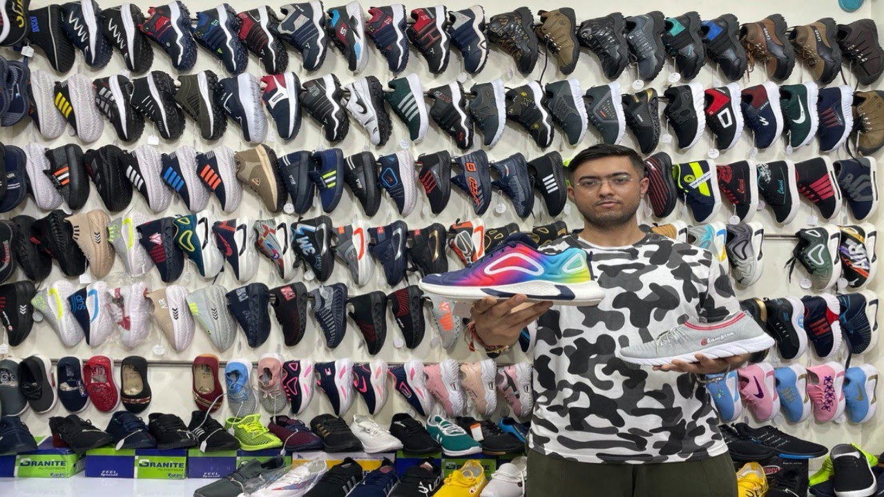जूतो की सबसे पुरानी दुकान | Sadar Shoes Wholesale Market  Delhi | Cheapest And Fancy Shoes Market |