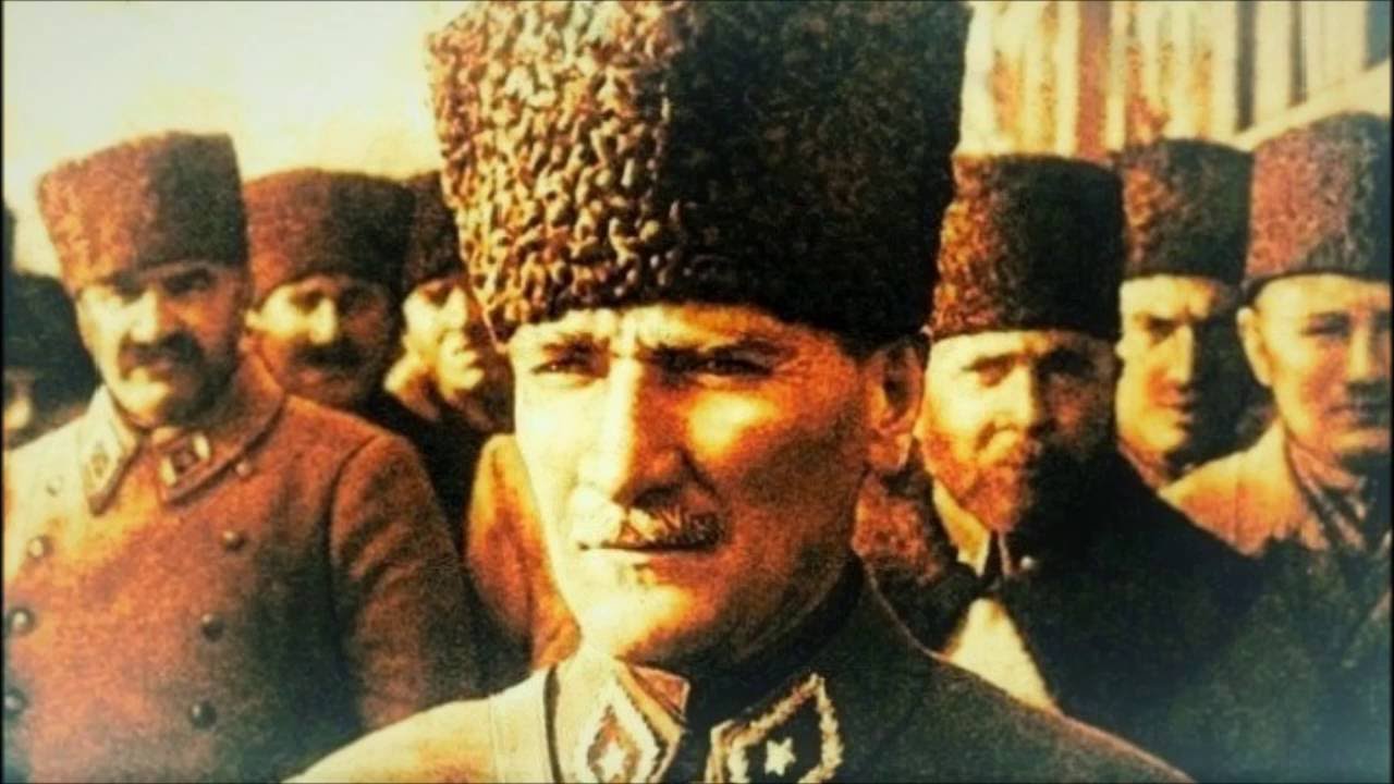 Çankaya Yokuşunda Bozkurtlar