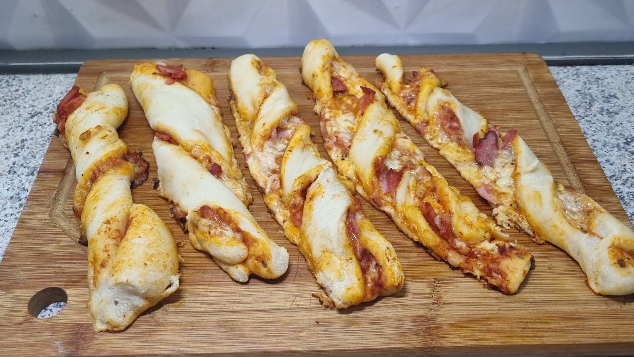 PIZZA STICKS