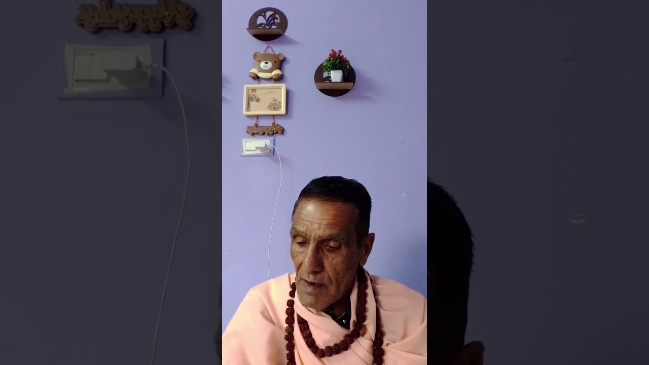 भगवान् के बायें भाग में जगत् की मूलरूपा श्रीसीताजी श्रीरामचन्दजी के बायीं ओर स्थित हैं।