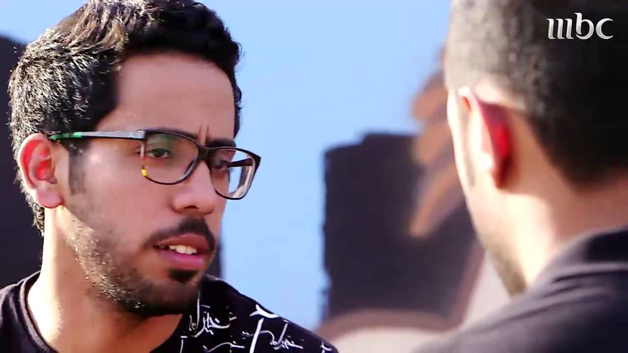 الغرافيتي بأحد نجومه مروان الهتلان الذي يرسم ليعبر عن تفاعله.