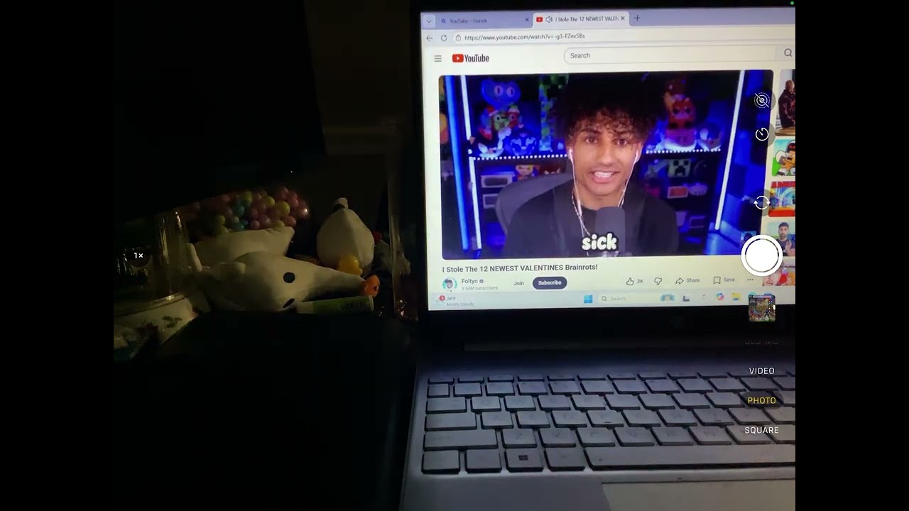 My first time playing Roblox on a laptop