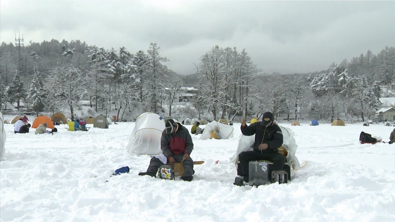 #046 氷上の穴釣りで公魚ワカサギ十束超え