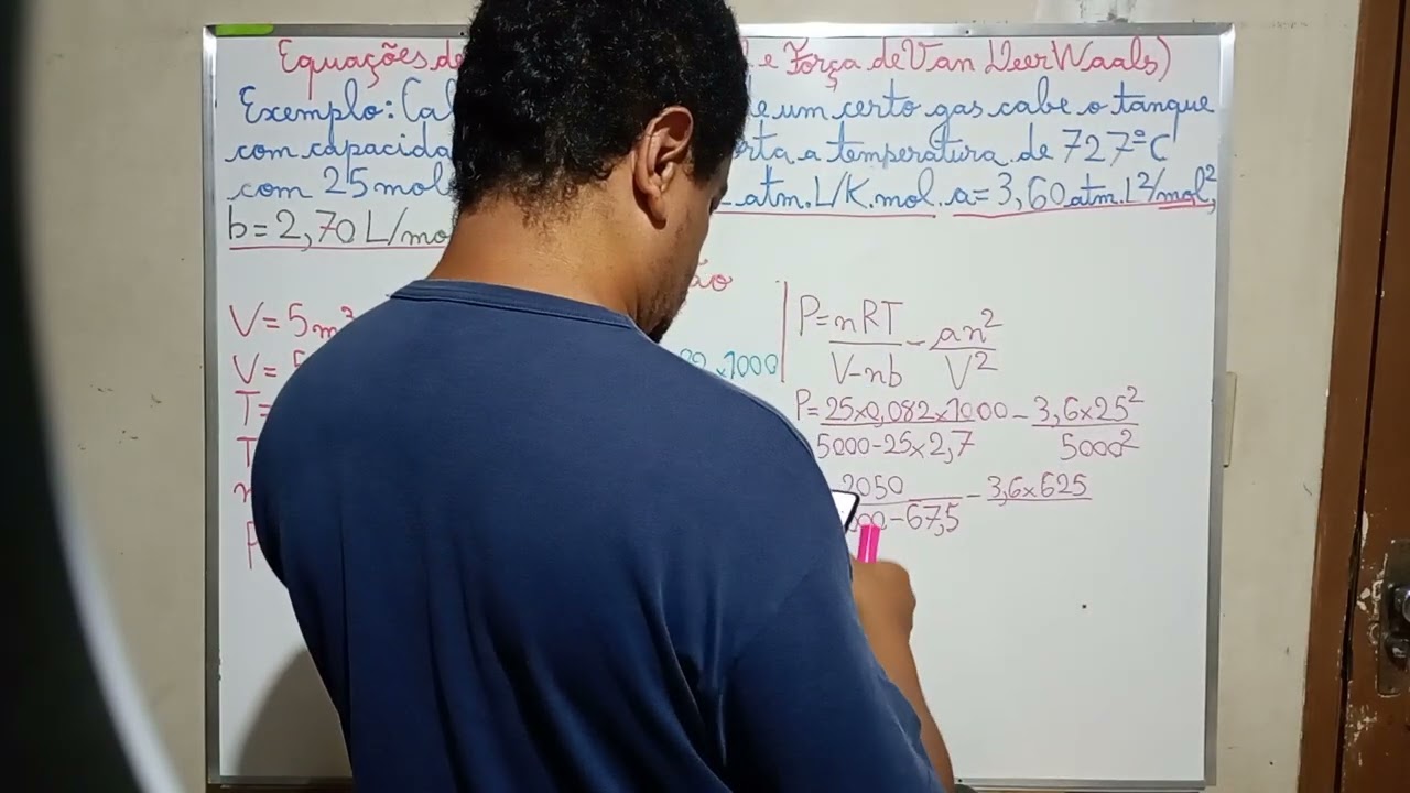 Exemplo de Cálculos das Pressões das Equações de Clapeyron entre normal e Força de Van Deer Waals 