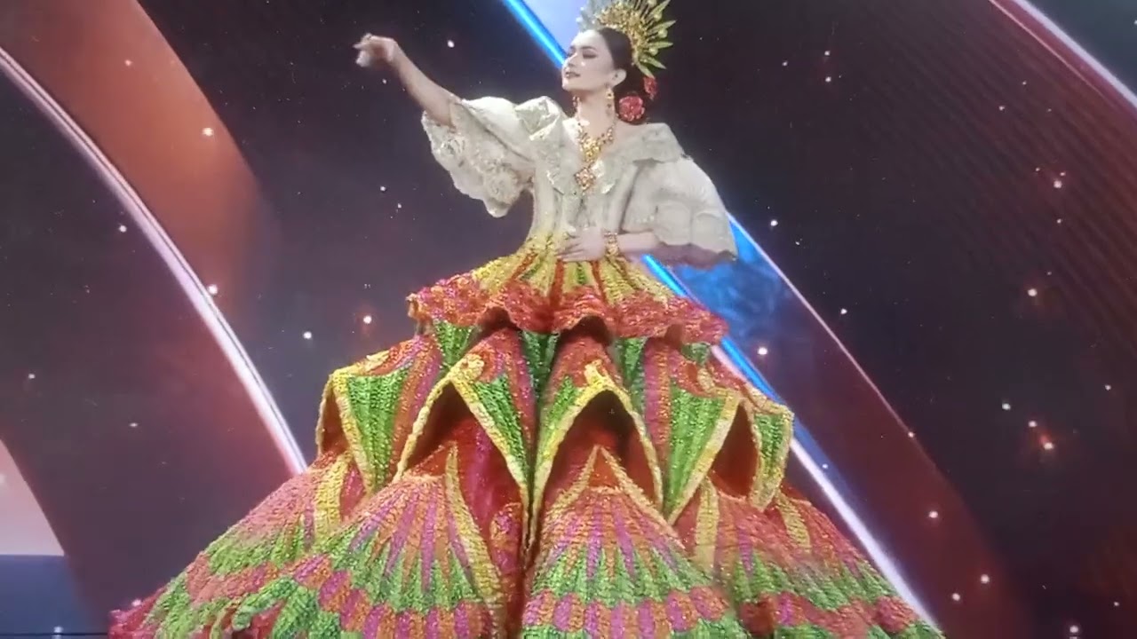Miss Universe Philippines National Costume...Super Wow na wow