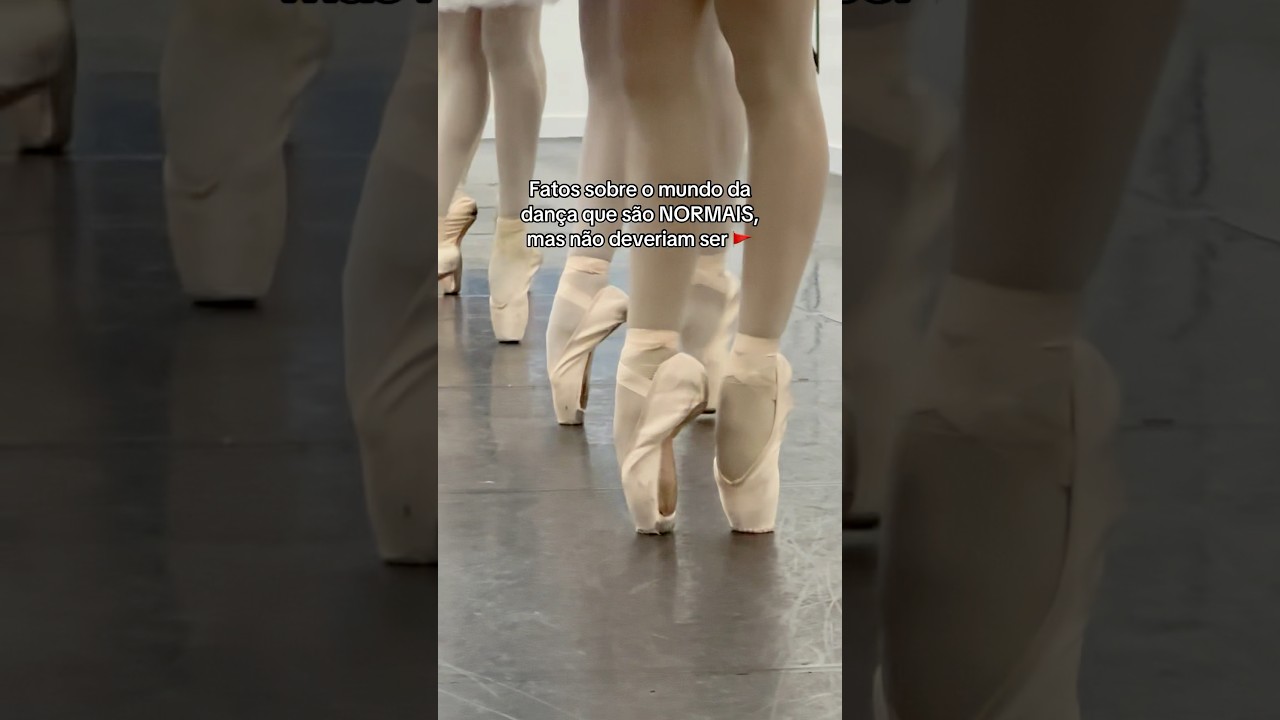 Concordam? #bailarinas #ballet #aprendendoballet #auladeballet #bailarinos #bailarina #balletdancer