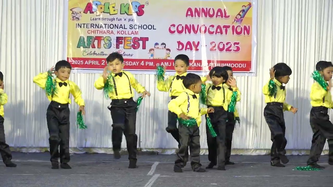 VAAZHA EYY BANANE-SCHOOL CHILDREN DANCE-APPLE KIDS