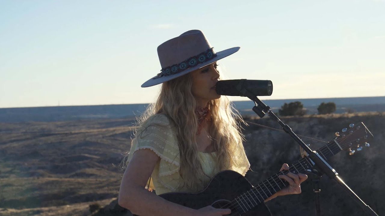 Nelly Joy - Cowgirl (Official Video)