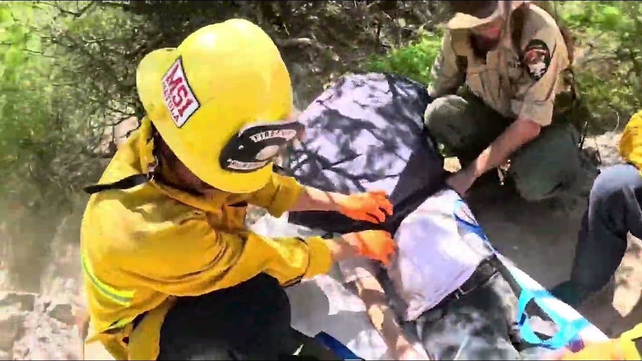 Medical aid hoist rescue, Palm Springs CA, 3/23/25, Rescue 9.