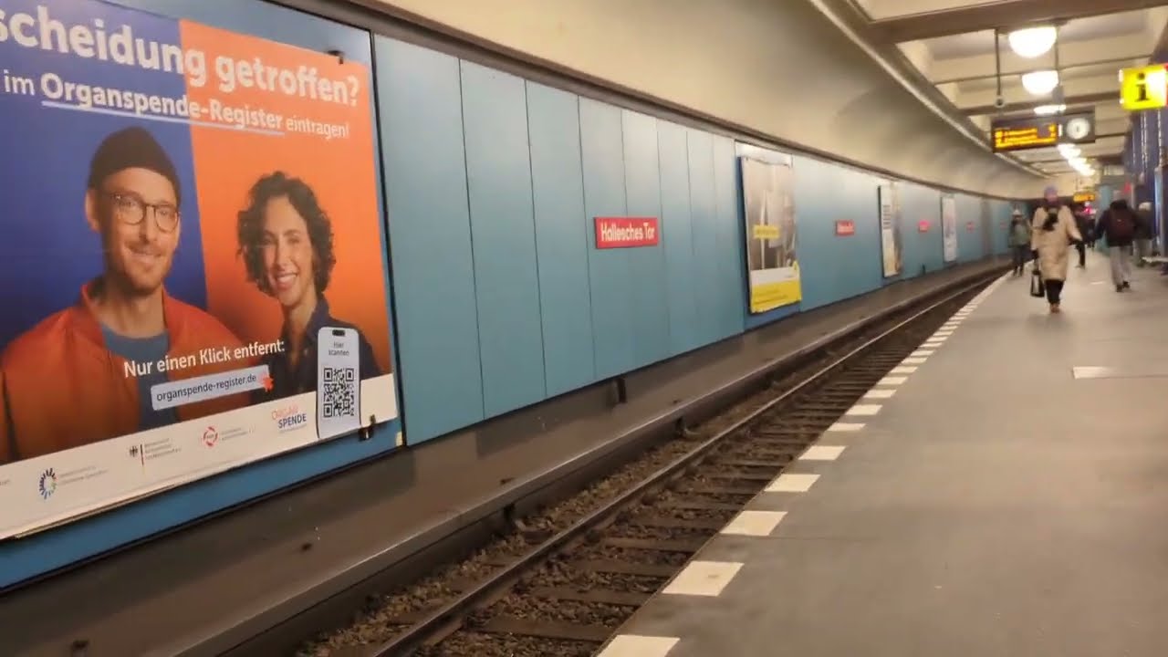 Mit der U-Bahn von Schlesisches Tor (Berlin Kreuzberg) bis Platz der Luftbrücke (Berlin Tempelhof) 