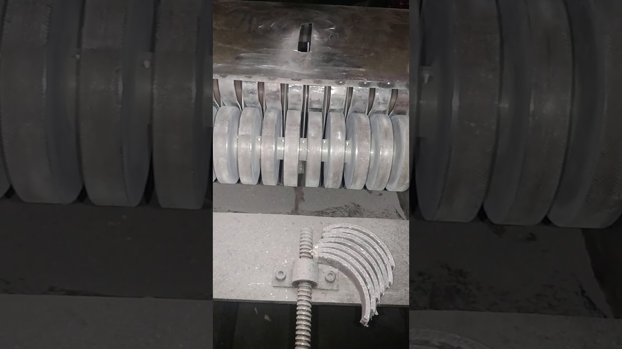 Brake lining cutting machine