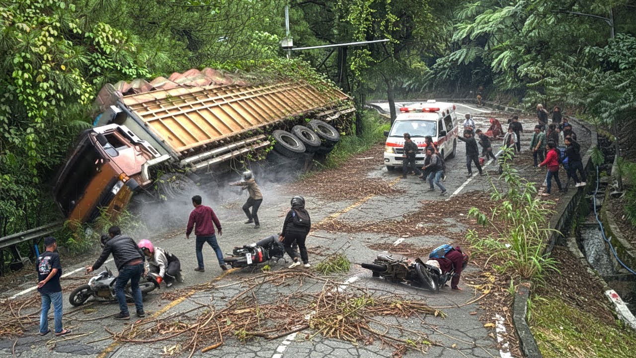 INNALILLAHI !!! SITINJAU LAUIK KEMBALI BERDUKA, Saksi Mata Menangis Melihat Insiden Di Depan Mata
