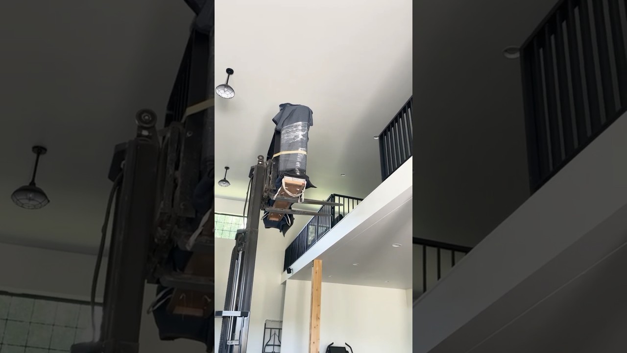Effortless Piano Moving: Interstate Deliveries with Professional Forklift Assist
