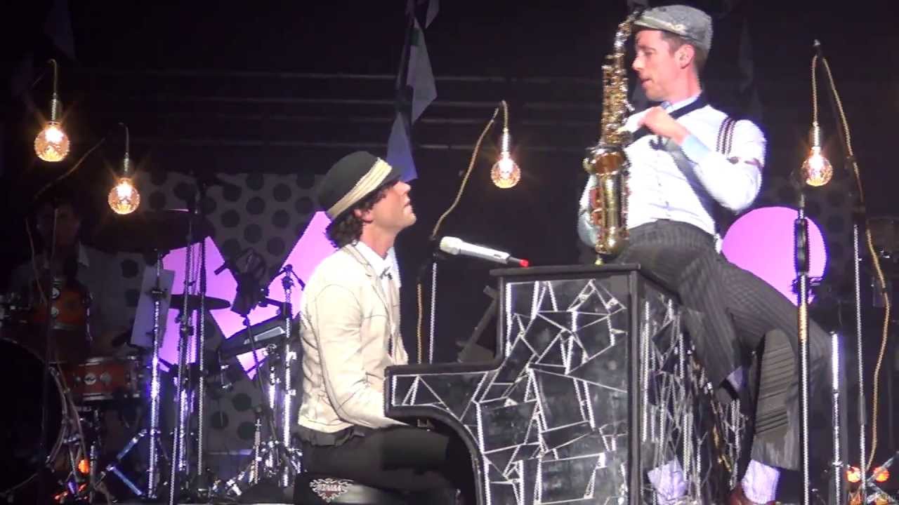 Mika - Billy Brown [Seoul Jazz Festival 2013]