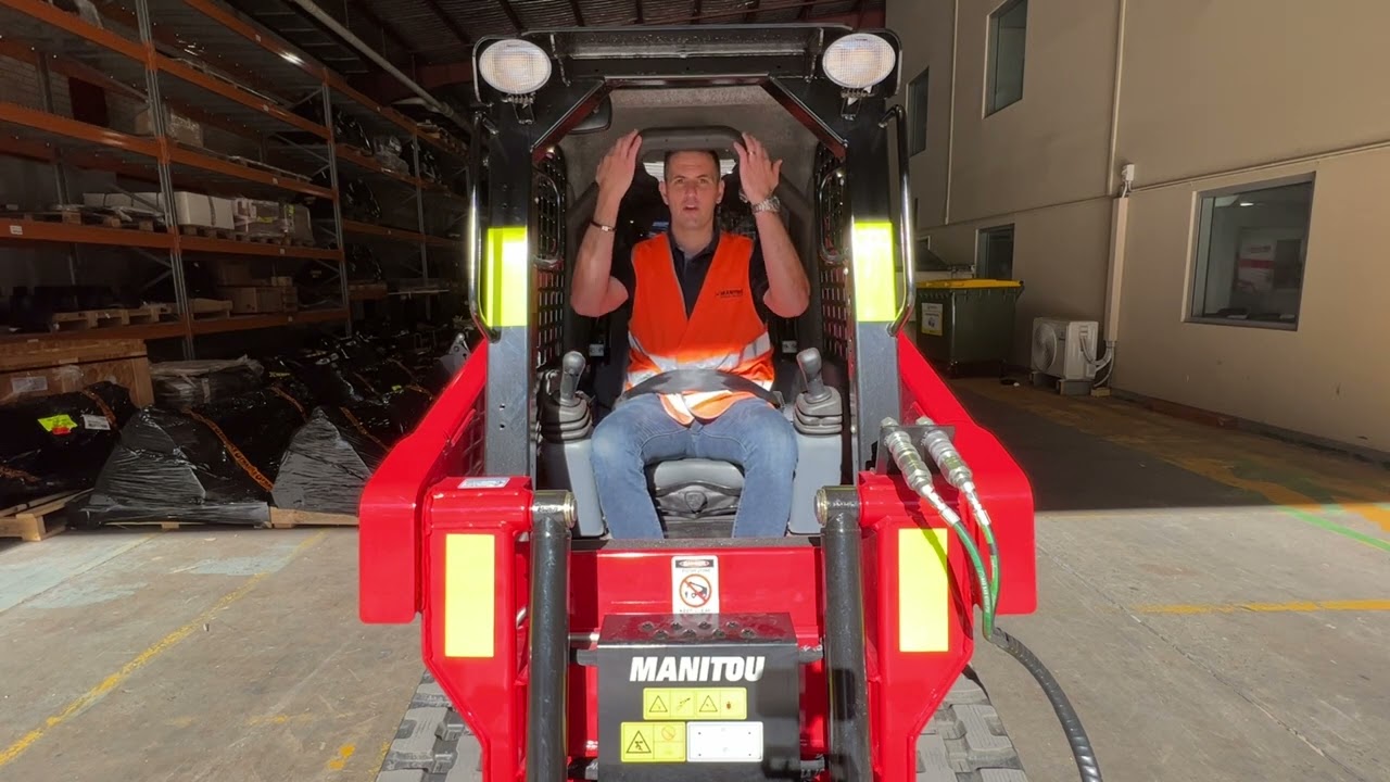 Manitou 1050RT track loader presentation