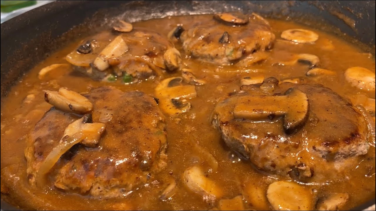 Sunday Dinner | Hamburger Steaks made with Turkey | Salisbury Steak |