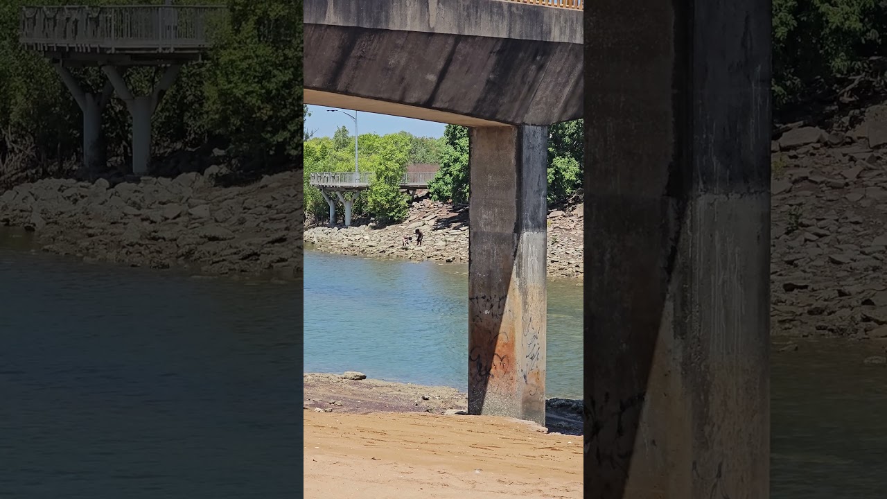 Fishing at Rapid Creek 🎣 Darwin Northern Territory Australia #shorts