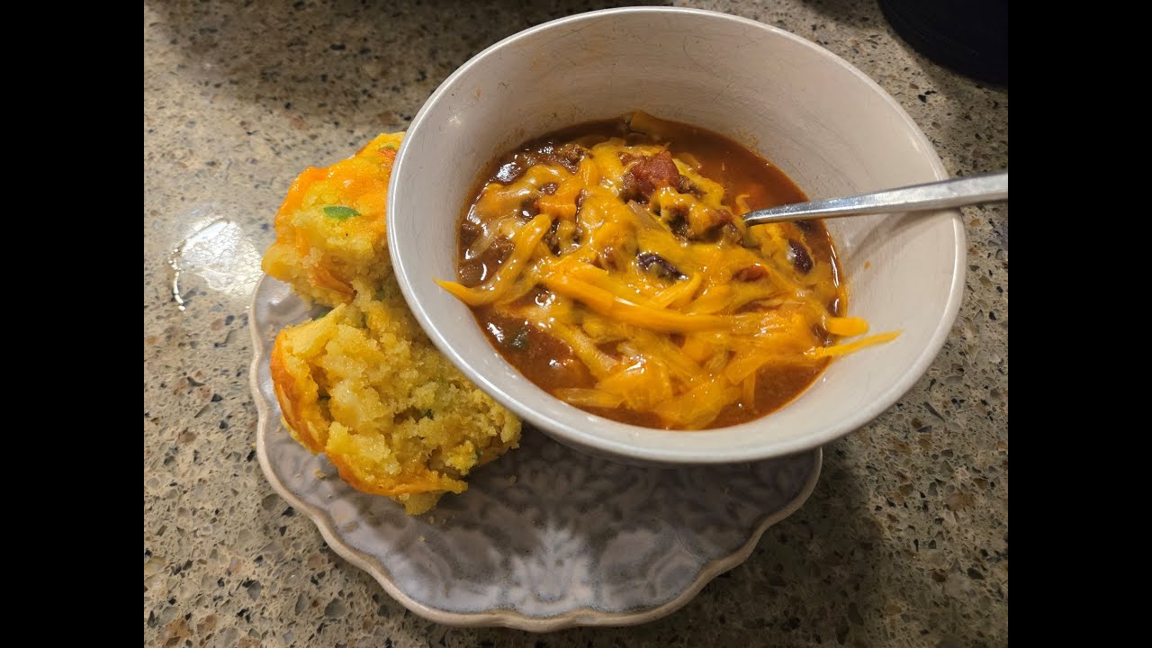 Cozy Cooking: Chili & Cheddar Jalapeno Cornbread