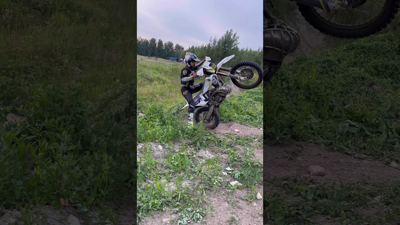 Повторишь ? 😃 #wheelie #wheeliewednesday #mxgirl #endurogirl #motogirl #мотодевушка #enduro #эндуро