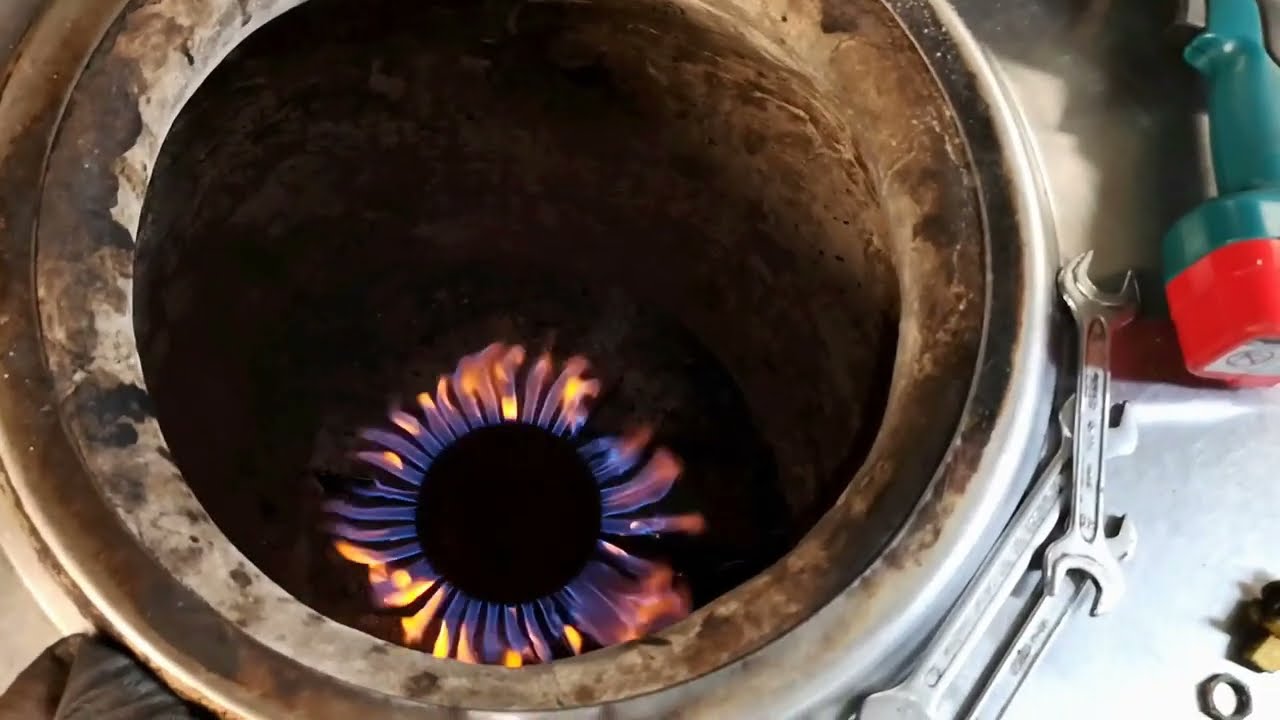 Shaan Tandoori Oven Burner, Pilot replace #tandoori #shaan #problemsolving #gastandoor #clayoven