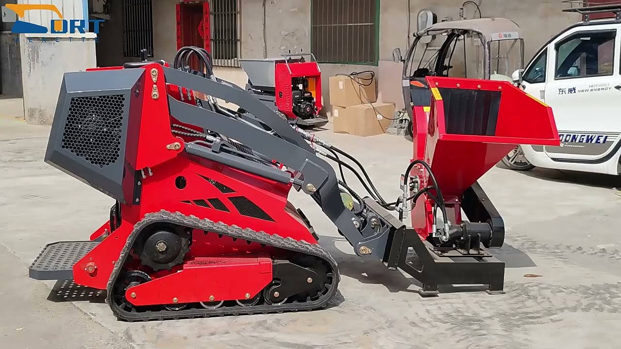Derette 450 mini skid steer with wood chipper